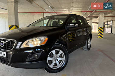 Позашляховик / Кросовер Volvo XC60 2009 в 
