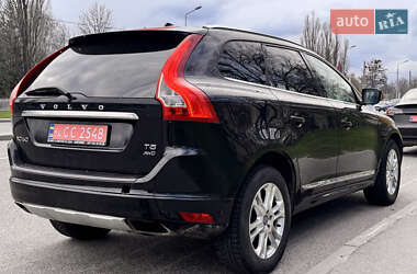 Внедорожник / Кроссовер Volvo XC60 2015 в 
