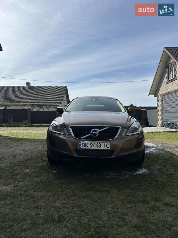 Внедорожник / Кроссовер Volvo XC60 2013 в Ровно