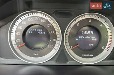 Внедорожник / Кроссовер Volvo XC60 2013 в 