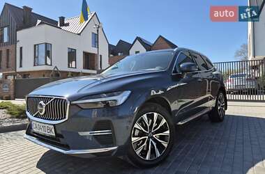 Внедорожник / Кроссовер Volvo XC60 2022 в 