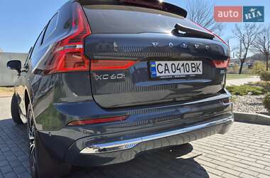 Внедорожник / Кроссовер Volvo XC60 2022 в 