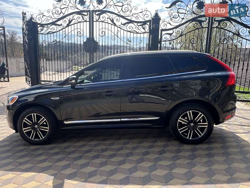 Позашляховик / Кросовер Volvo XC60 2015 в Києві