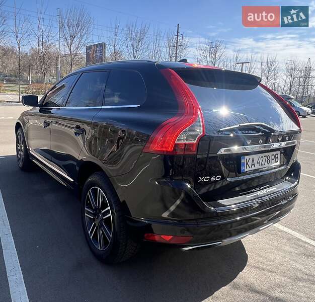 Позашляховик / Кросовер Volvo XC60 2015 в Києві