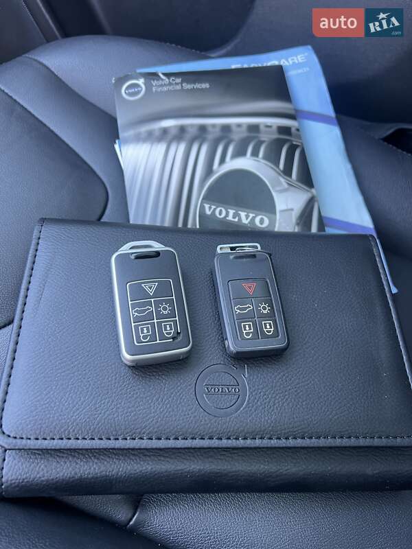 Позашляховик / Кросовер Volvo XC60 2015 в Києві