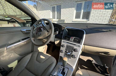 Внедорожник / Кроссовер Volvo XC60 2010 в 