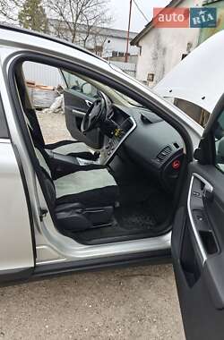 Внедорожник / Кроссовер Volvo XC60 2009 в 