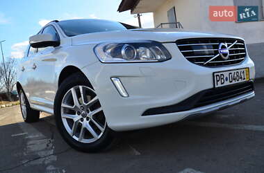 Позашляховик / Кросовер Volvo XC60 2017 в 
