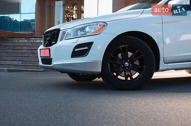 Внедорожник / Кроссовер Volvo XC60 2010 в 