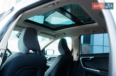 Внедорожник / Кроссовер Volvo XC60 2010 в 