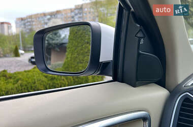 Внедорожник / Кроссовер Volvo XC60 2015 в 