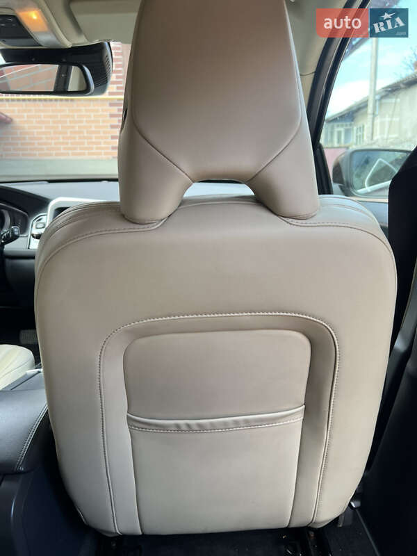 Внедорожник / Кроссовер Volvo XC60 2014 в Бучаче