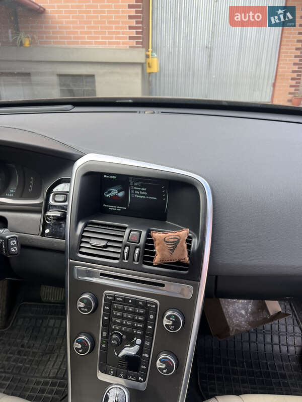 Внедорожник / Кроссовер Volvo XC60 2014 в Бучаче