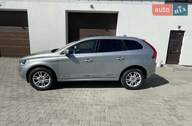 Внедорожник / Кроссовер Volvo XC60 2015 в 