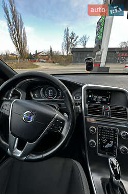 Позашляховик / Кросовер Volvo XC60 2014 в 