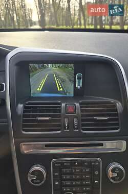 Позашляховик / Кросовер Volvo XC60 2015 в 