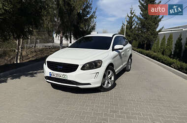 Внедорожник / Кроссовер Volvo XC60 2015 в 