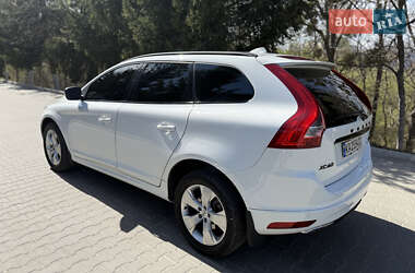 Внедорожник / Кроссовер Volvo XC60 2015 в 