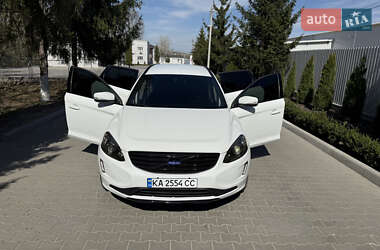 Внедорожник / Кроссовер Volvo XC60 2015 в 