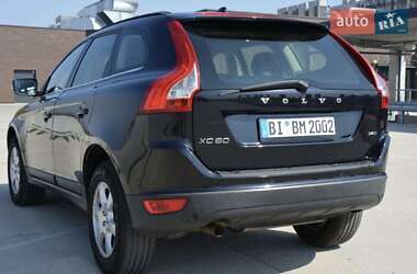 Внедорожник / Кроссовер Volvo XC60 2009 в 