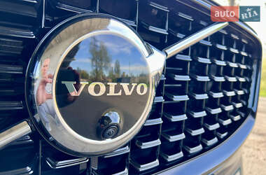 Внедорожник / Кроссовер Volvo XC60 2023 в 