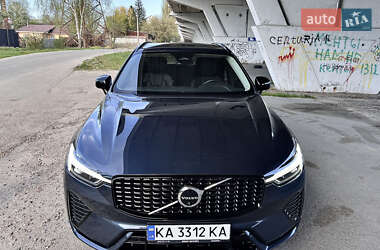 Внедорожник / Кроссовер Volvo XC60 2023 в 