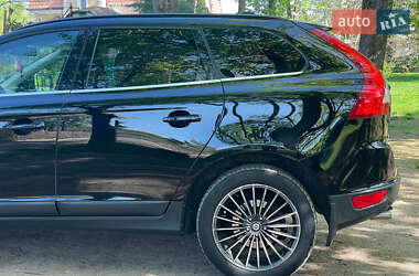 Позашляховик / Кросовер Volvo XC60 2011 в 