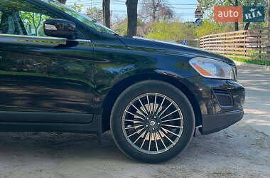 Позашляховик / Кросовер Volvo XC60 2011 в 