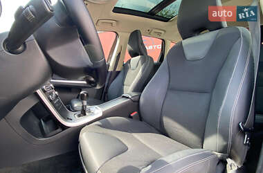 Внедорожник / Кроссовер Volvo XC60 2011 в 