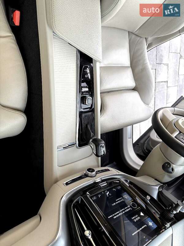 Позашляховик / Кросовер Volvo XC60 2018 в Києві
