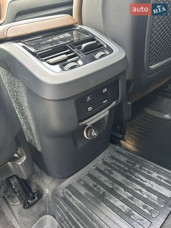 Внедорожник / Кроссовер Volvo XC60 2019 в Киеве