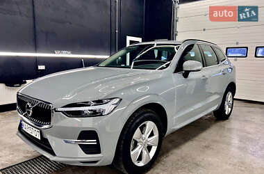 Внедорожник / Кроссовер Volvo XC60 2023 в 