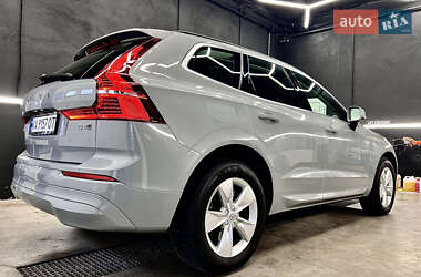 Внедорожник / Кроссовер Volvo XC60 2023 в 