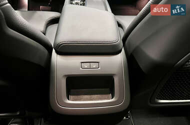 Внедорожник / Кроссовер Volvo XC60 2023 в 
