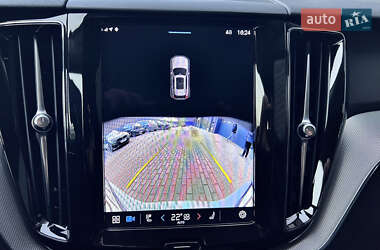 Внедорожник / Кроссовер Volvo XC60 2023 в 