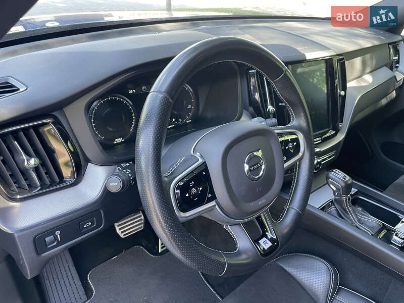Внедорожник / Кроссовер Volvo XC60 2018 в Днепре