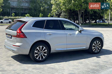 Внедорожник / Кроссовер Volvo XC60 2023 в 