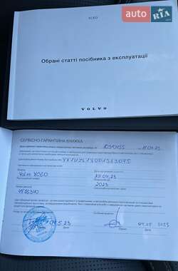 Внедорожник / Кроссовер Volvo XC60 2023 в 
