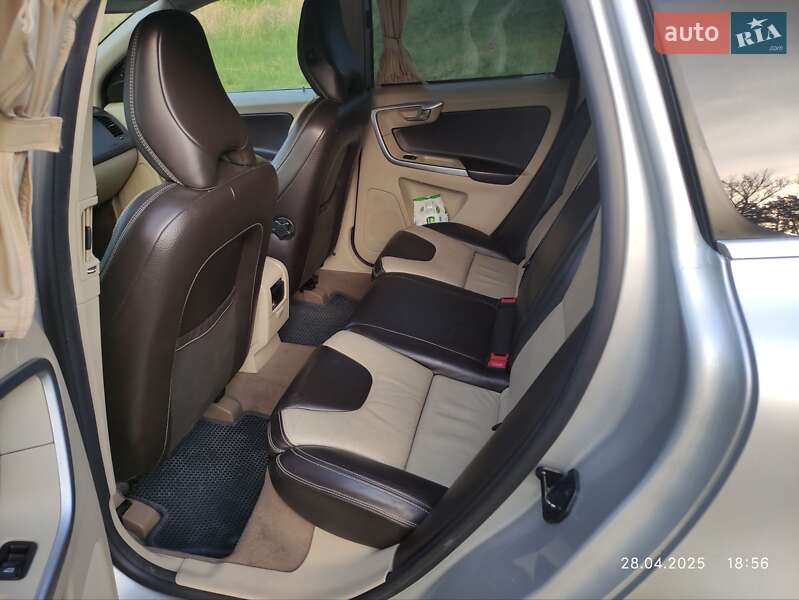 Позашляховик / Кросовер Volvo XC60 2009 в Миргороді фото 9 Позашляховик / Кросовер Volvo XC60 2009 в Миргороді