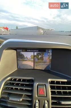 Позашляховик / Кросовер Volvo XC60 2012 в 