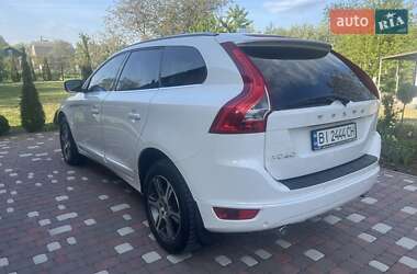 Позашляховик / Кросовер Volvo XC60 2013 в 