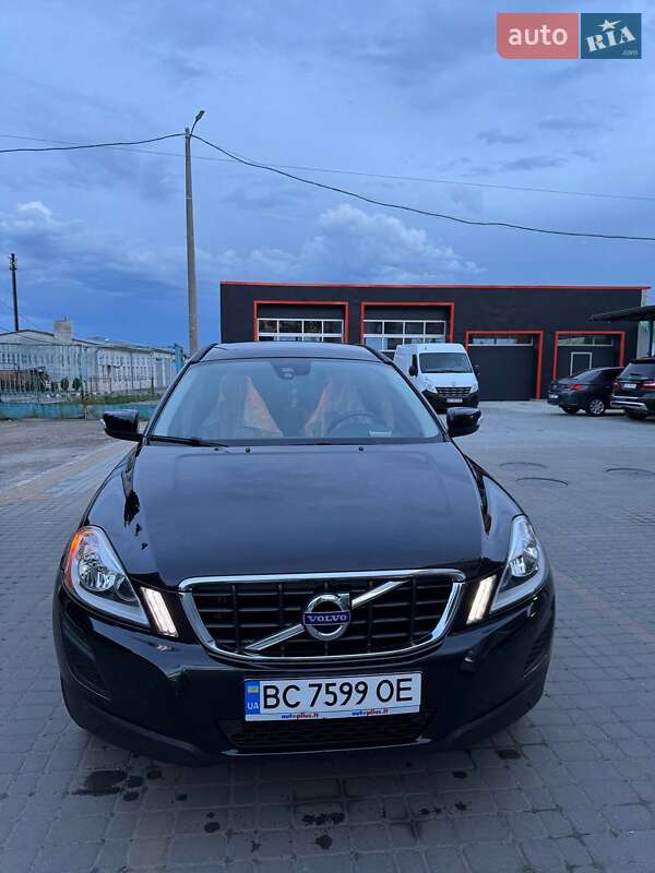 Позашляховик / Кросовер Volvo XC60 2010 в Самборі