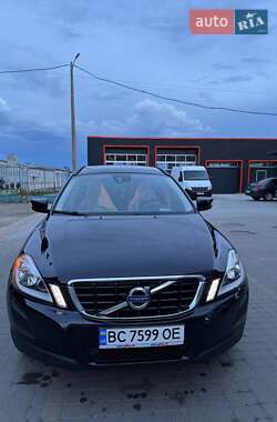 Внедорожник / Кроссовер Volvo XC60 2010 в 