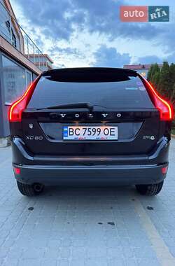 Внедорожник / Кроссовер Volvo XC60 2010 в 
