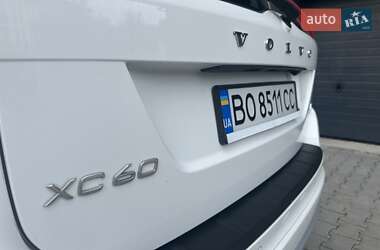 Внедорожник / Кроссовер Volvo XC60 2012 в 