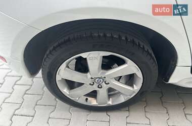 Внедорожник / Кроссовер Volvo XC60 2012 в 