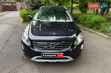 Внедорожник / Кроссовер Volvo XC60 2016 в 