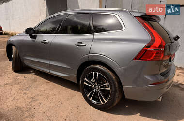 Внедорожник / Кроссовер Volvo XC60 2018 в 