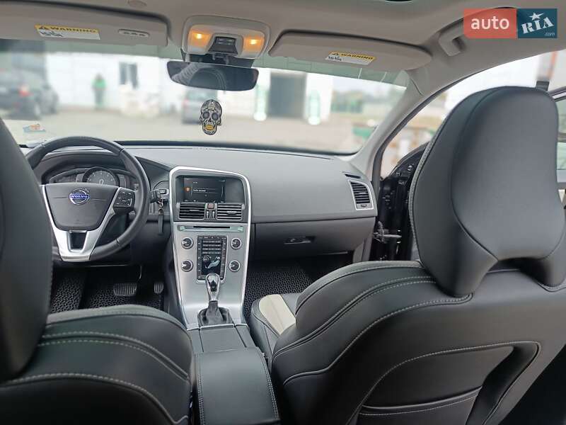 Внедорожник / Кроссовер Volvo XC60 2016 в Виннице