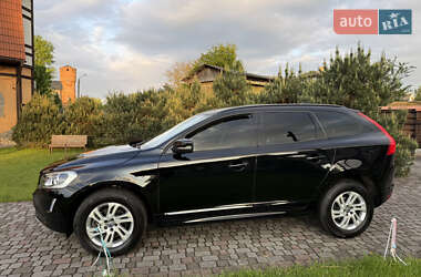 Внедорожник / Кроссовер Volvo XC60 2016 в Калуше